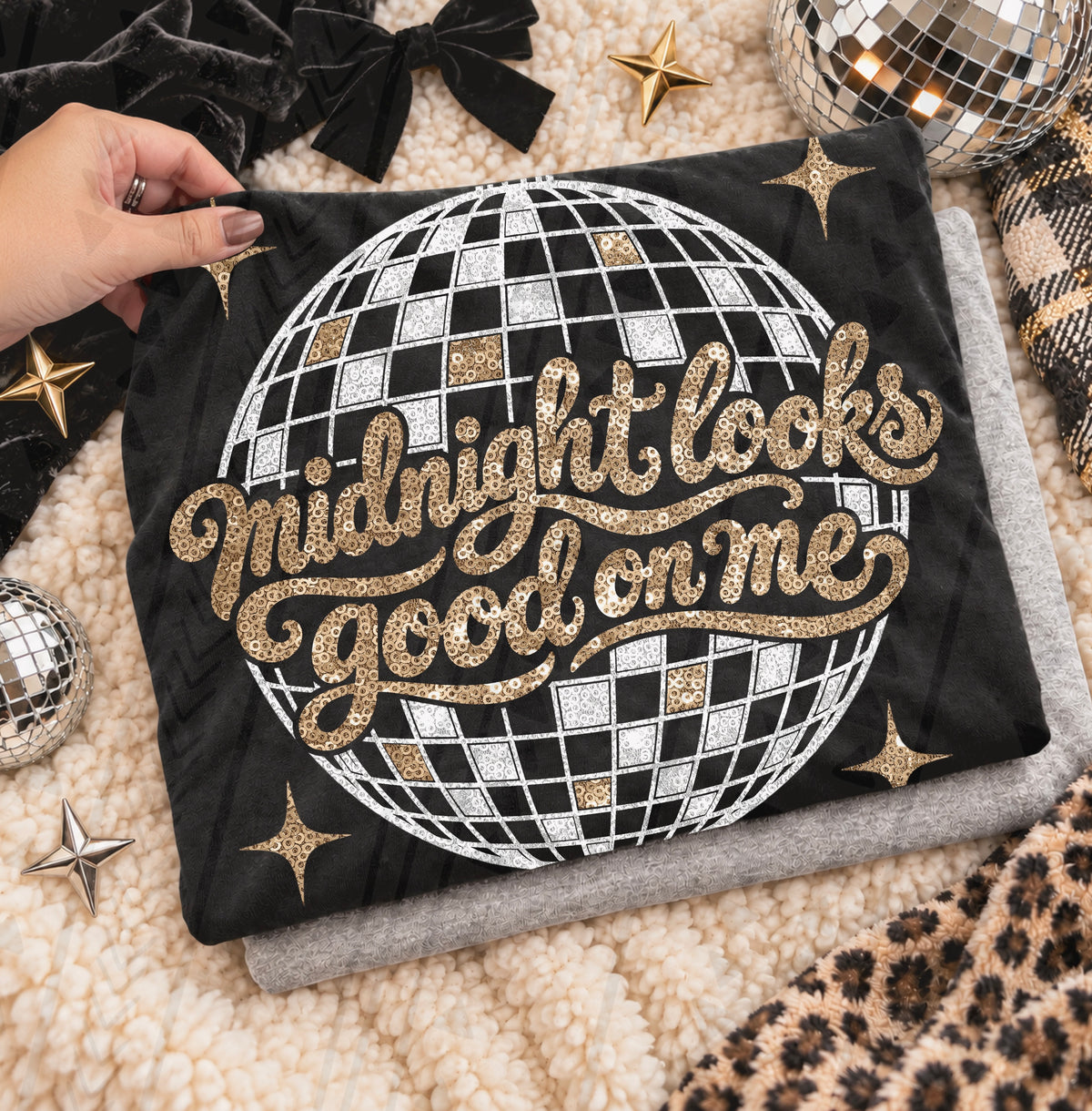 Holiday Crisis Collab || 18 Designers